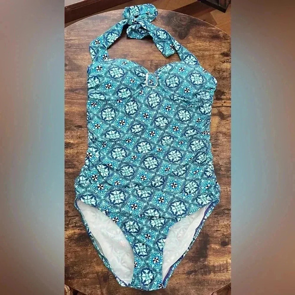 Love Your Assets by Sara Blakely, Spanx | 1 piece Fiesta Tile Swimsuit. Size: M - Picture 16 of 16